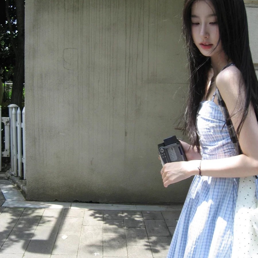 藍色格紋蕾絲抹胸連衣裙女夏季法式浪漫氣質高級感可拆卸吊帶長裙