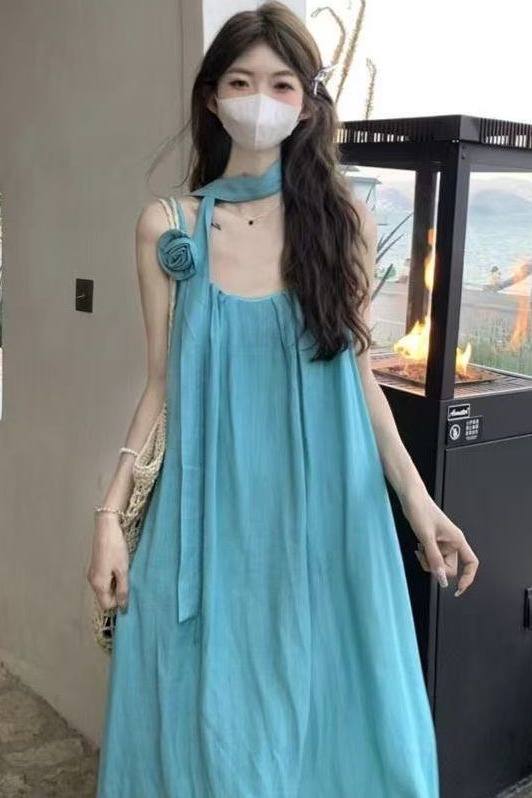 薄荷曼波海邊度假氛圍感沙灘裙設計感掛脖連衣裙仙女氣質大擺裙子