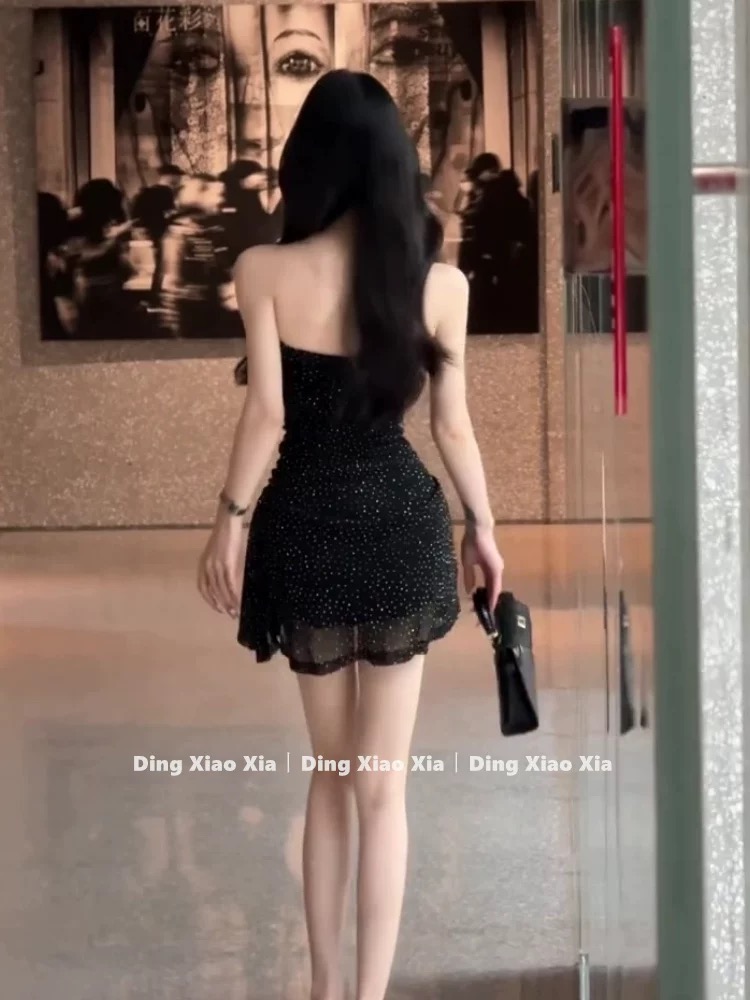 法式黑色抹胸連衣裙女夏季純欲風氣質修身顯瘦收腰絕美超好看短裙