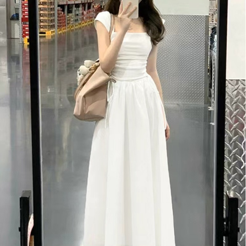 茶歇法式方領連衣裙子女夏季2026新款初戀清純奶甜長裙收腰小個子
