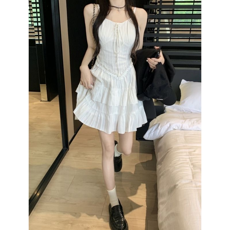 高檔法式甜美氣質吊帶裙連衣裙顯瘦女夏季設計感百搭小眾木耳邊短