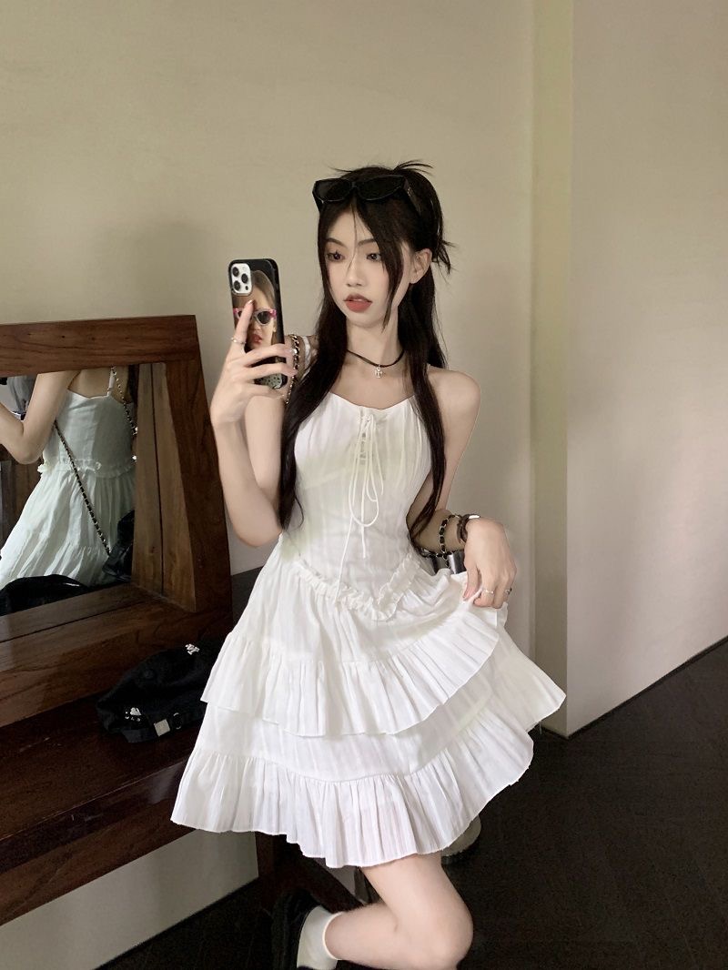 高檔法式甜美氣質吊帶裙連衣裙顯瘦女夏季設計感百搭小眾木耳邊短