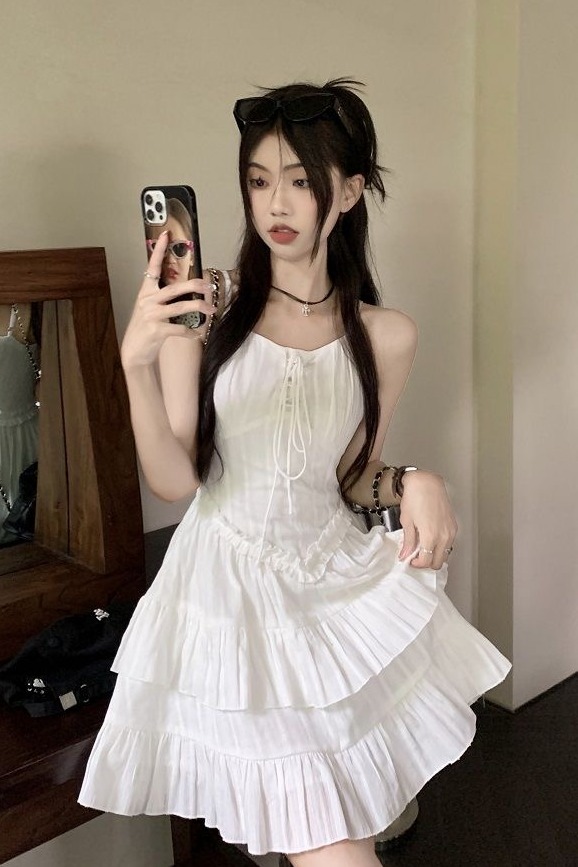 高檔法式甜美氣質吊帶裙連衣裙顯瘦女夏季設計感百搭小眾木耳邊短