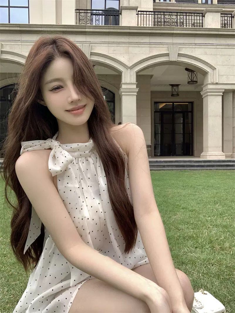 法式氣質設計感蝴蝶結掛脖吊帶背心女裝夏季寬松休閑別致波點上衣