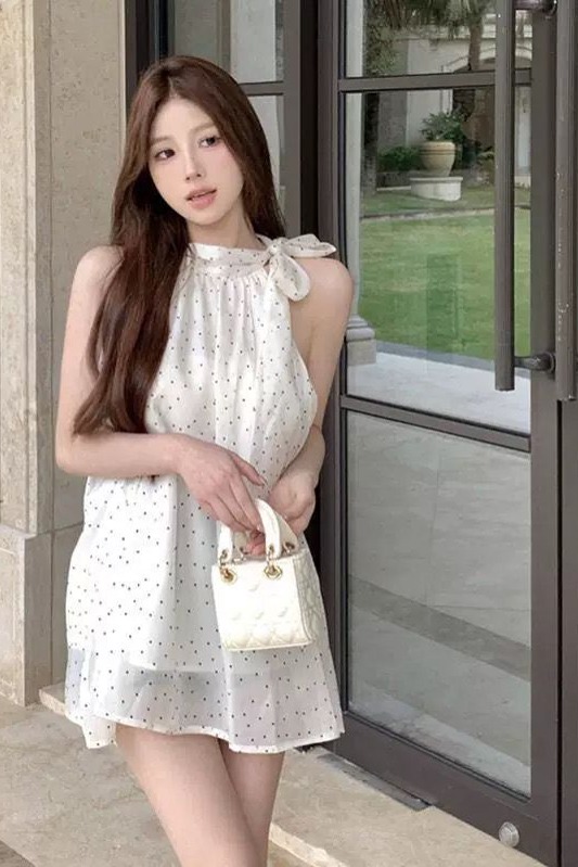 法式氣質設計感蝴蝶結掛脖吊帶背心女裝夏季寬松休閑別致波點上衣