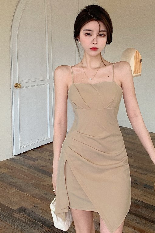 法式復古性感無袖吊帶連衣裙夏裝新款收腰顯瘦短裙子女裝潮