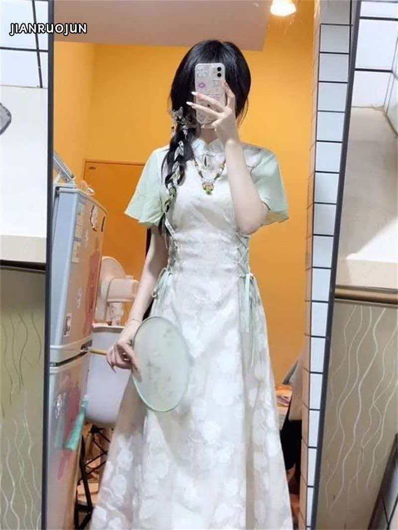 新中式碎花旗袍連衣裙女學生氛圍感國風過膝收腰設計感a字裙