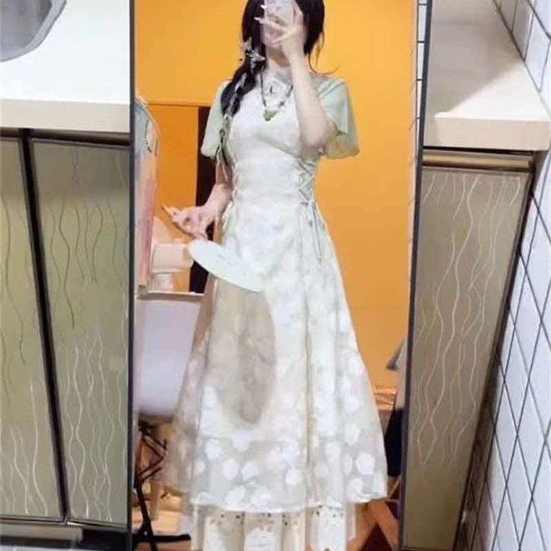 新中式碎花旗袍連衣裙女學生氛圍感國風過膝收腰設計感a字裙