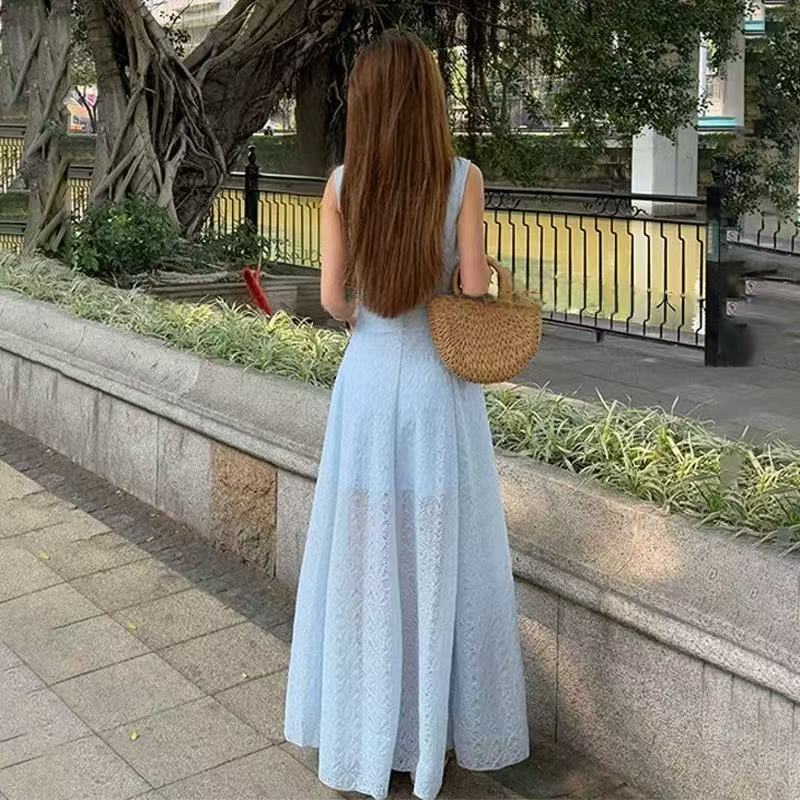 法式氣質藍色蕾絲吊帶連衣裙女夏季新款海邊度假風獨特絕美長裙子