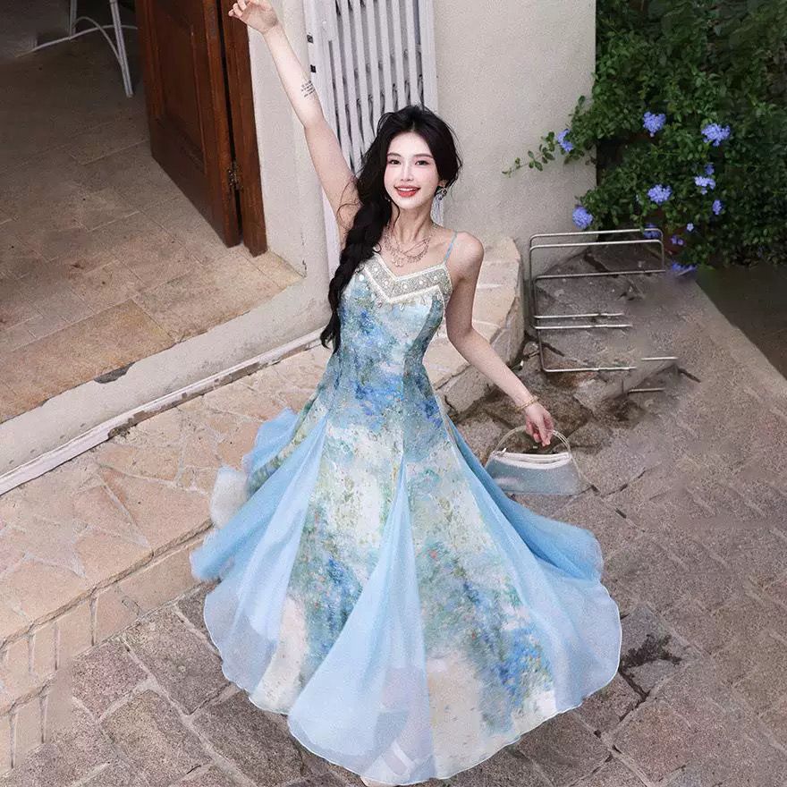 藍色暈染印花長裙花邊織帶連衣裙夏季溫柔氛圍氣質通勤拼接吊帶裙