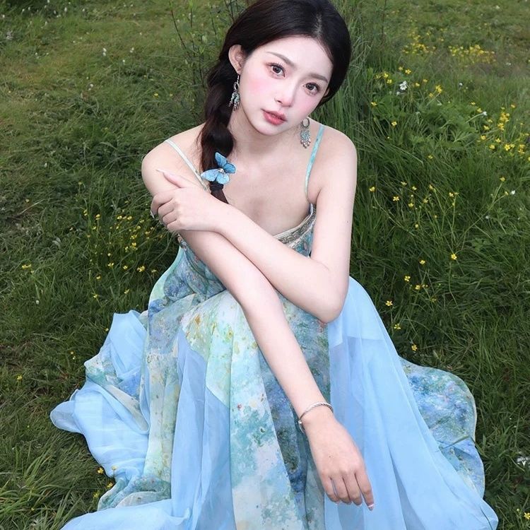 藍色暈染印花長裙花邊織帶連衣裙夏季溫柔氛圍氣質通勤拼接吊帶裙