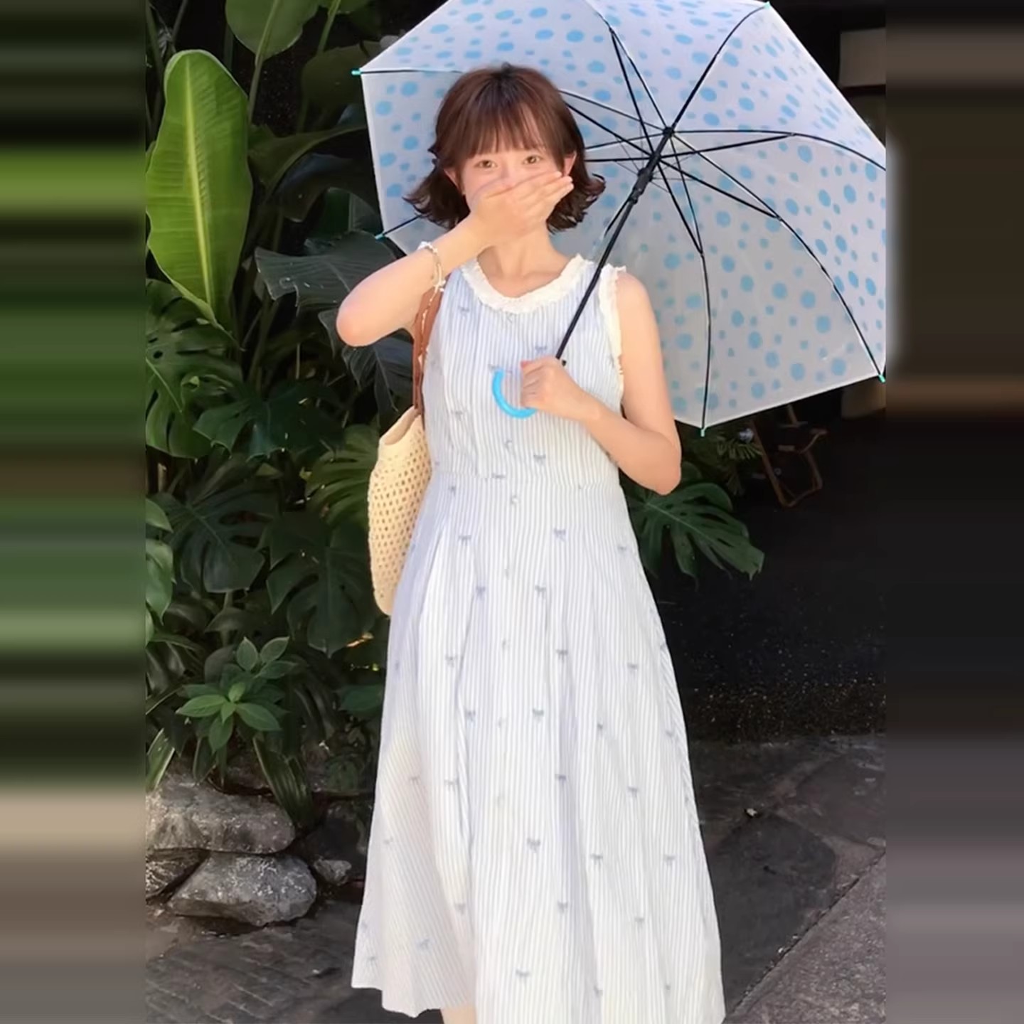 法式藍色條紋無袖吊帶背心連衣裙女夏季2026新款獨特絕美顯瘦長裙