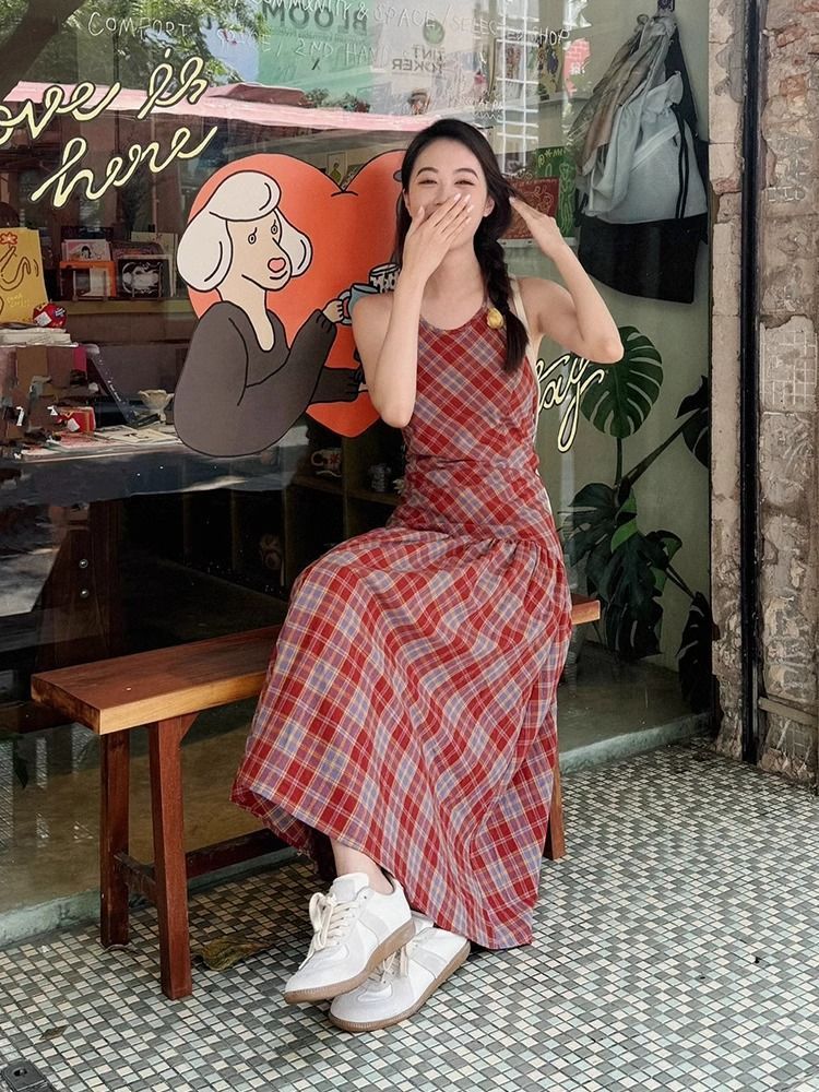 度假風連衣裙夏季法式多巴胺甜美格紋露背吊帶長裙子小眾收腰顯瘦