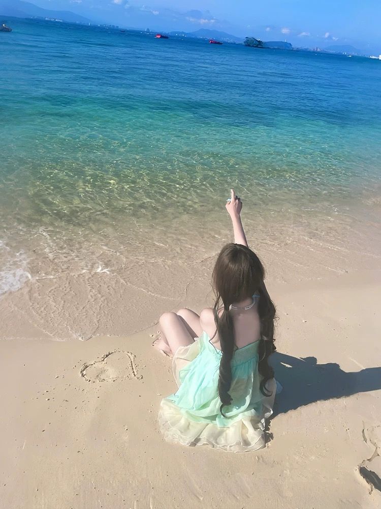 有內里 法式甜美吊帶連衣裙女夏季新款小個子海邊度假短裙兩件套