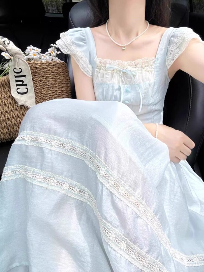 又甜又辣少女感長裙女2026夏甜辣妹小飛袖蕾絲邊藍色蝴蝶結連衣裙