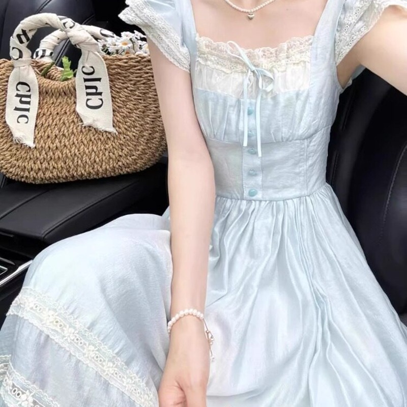 又甜又辣少女感長裙女2026夏甜辣妹小飛袖蕾絲邊藍色蝴蝶結連衣裙