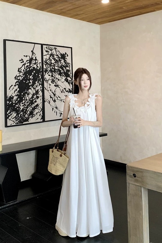 度假風重工立體花朵背心連衣裙2026夏季新款寬松休閑A字長裙女潮