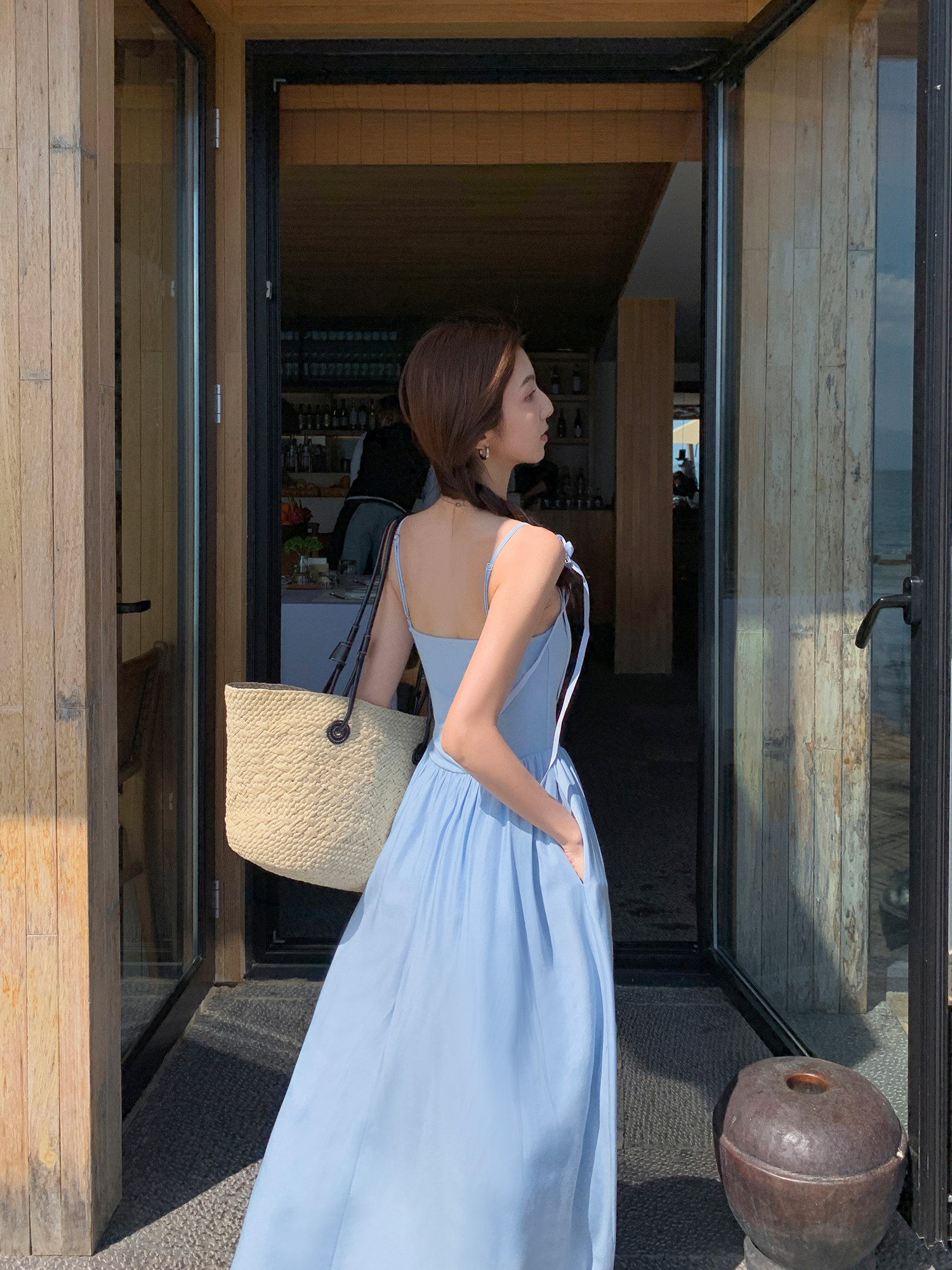 超美度假風 帶胸墊吊帶連衣裙女夏季海灘設計感拼接收腰A字背心裙