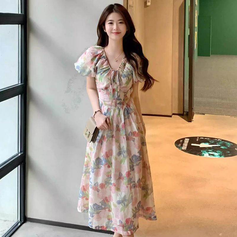 法式茶歇碎花簡單大方得體連衣裙復古氣質V領長裙2026新款女夏季