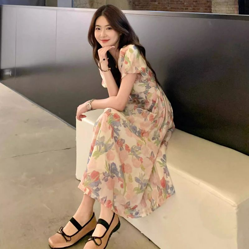 法式茶歇碎花簡單大方得體連衣裙復古氣質V領長裙2026新款女夏季
