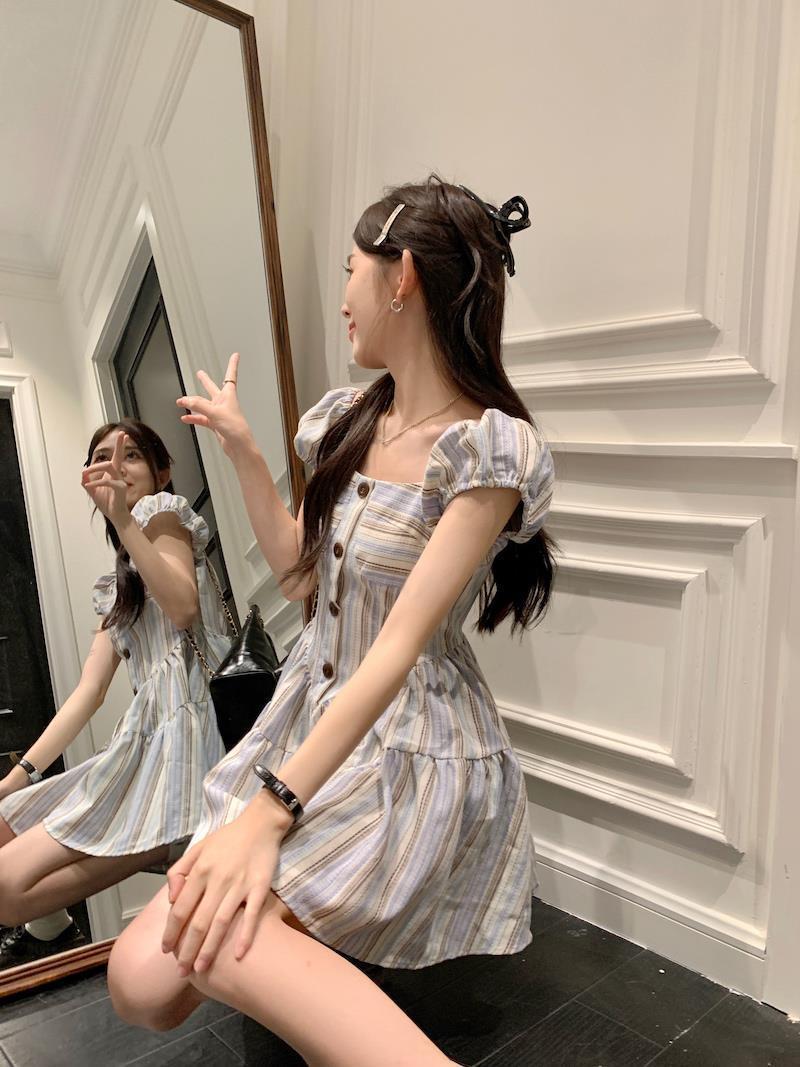 撞色條紋方領短袖連衣裙女夏季新款小眾法式復古收腰A字裙短裙子