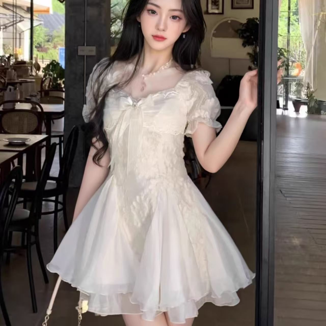 白月光連衣裙女夏日絕美在逃公主裙收腰蓬蓬裙子2026新品百搭短裙