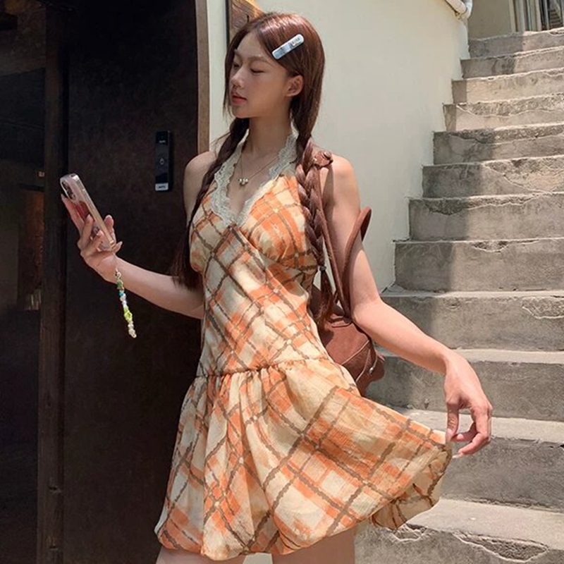 蕾絲拼接露背v領掛脖連衣裙修身格紋短裙辣妹風收腰a字裙