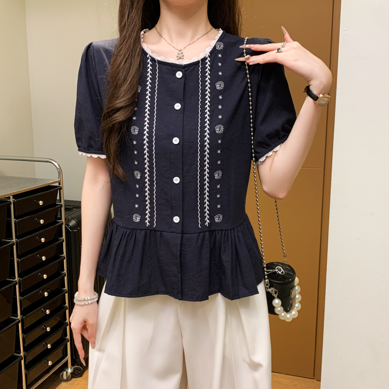 實拍 新款韓版時尚泡泡袖刺繡短袖襯衫女設計感撞色花邊上衣