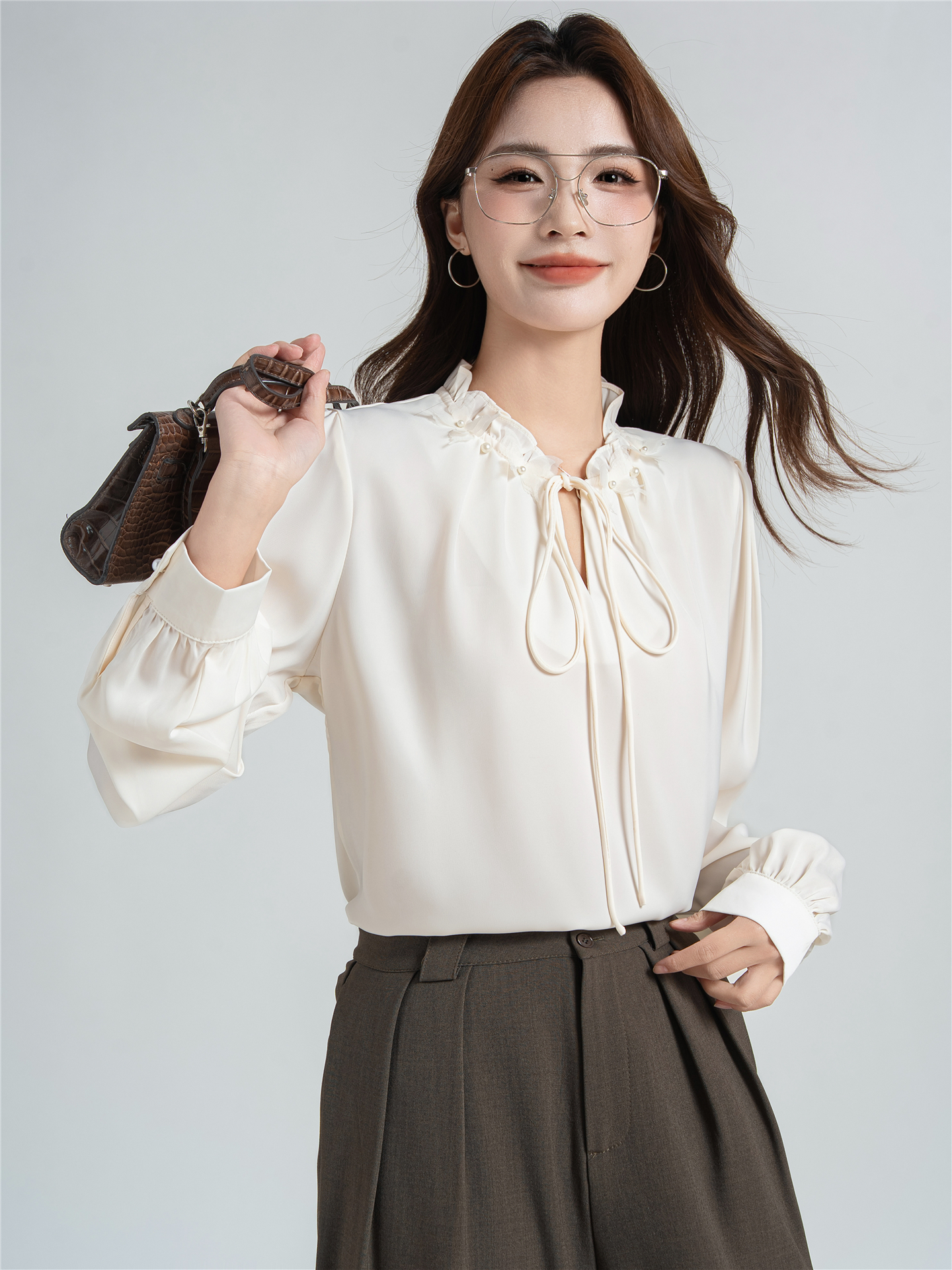 實拍 法式溫柔氣質面試襯衫女士職業通勤襯衣長袖木耳邊上衣
