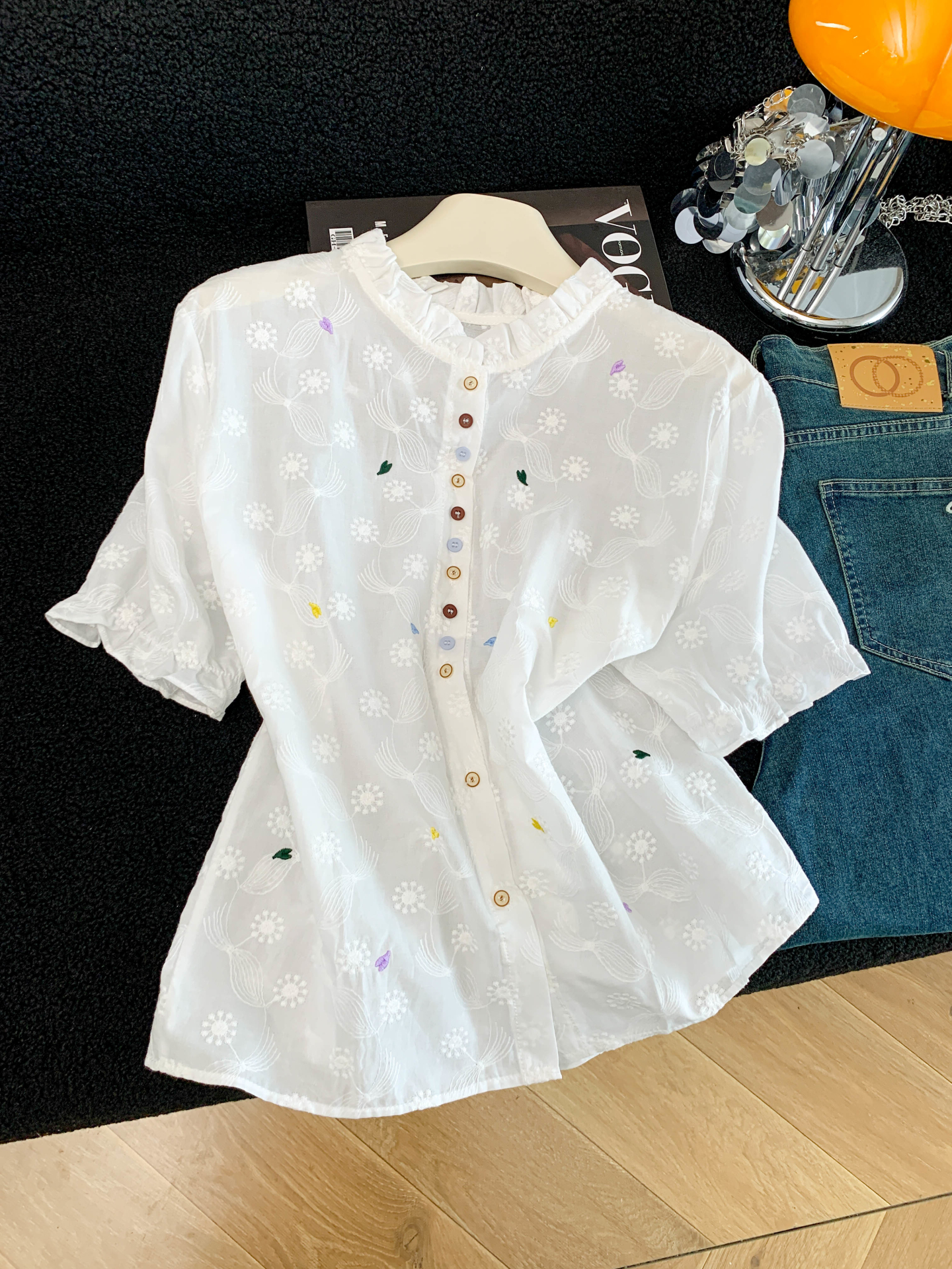 實拍 夏季新款洋氣時尚百搭彩色扣子重工刺繡提花短袖襯衫女上衣