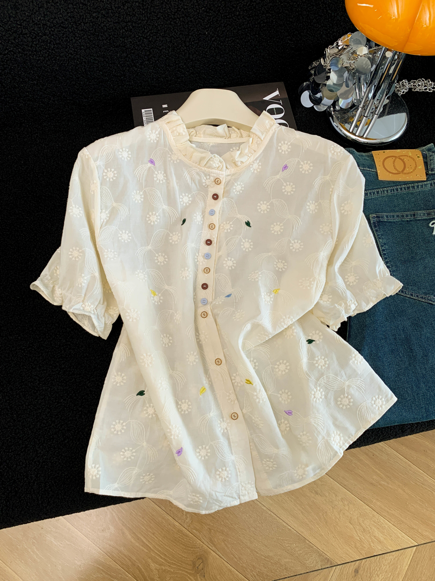 實拍 夏季新款洋氣時尚百搭彩色扣子重工刺繡提花短袖襯衫女上衣