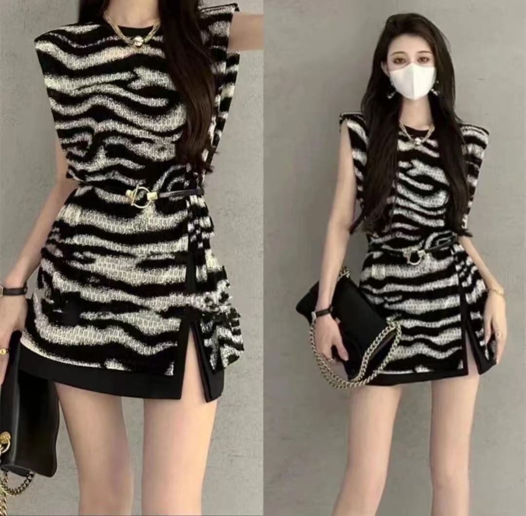 RY2427# 夏季御姐风斑马条纹无袖T恤中长款开叉性感收腰气质连衣裙配腰...