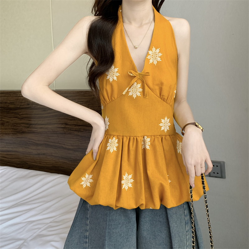 FA36552# 新款法式刺绣无袖背心女收腰显瘦气质荷叶边挂脖上衣 服裝批發女裝批發服飾貨源