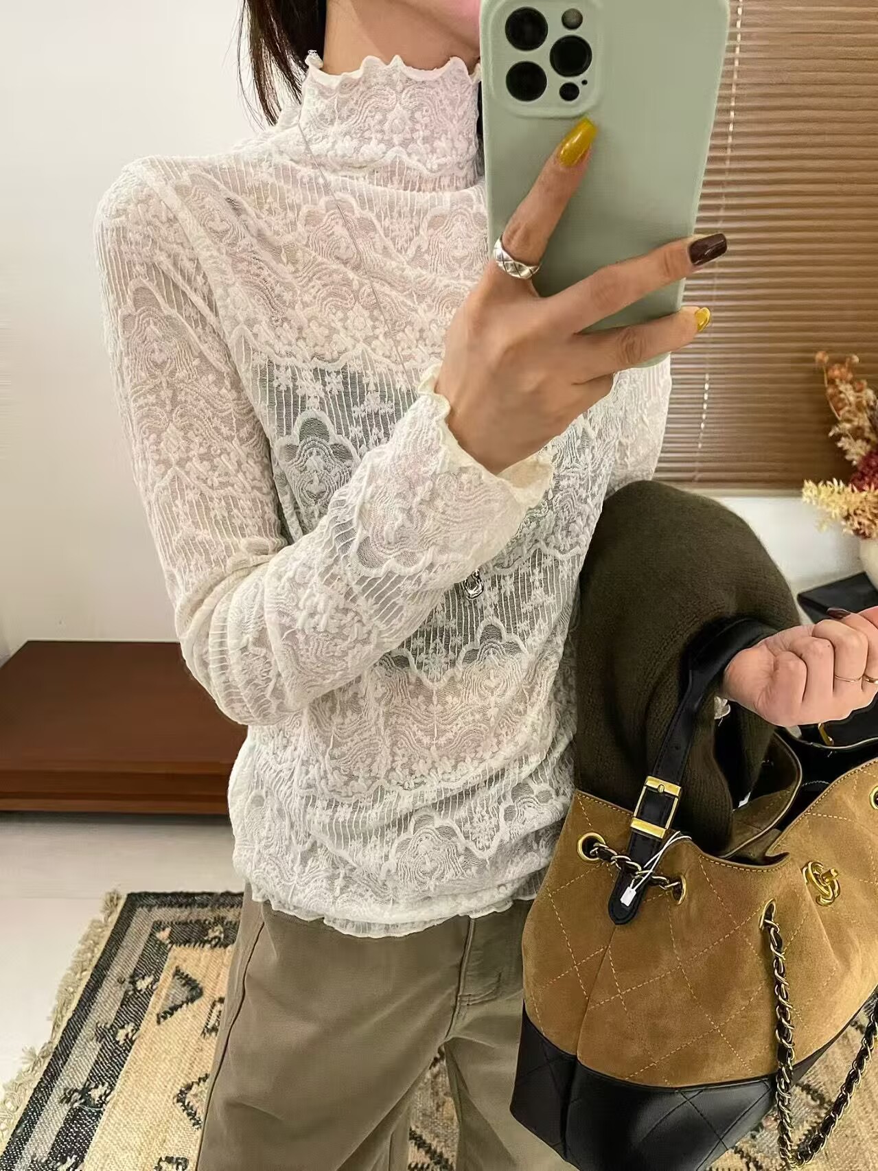法式蕾絲半高領女打底夏款2026修身洋氣別致內搭溫柔小香風上衣