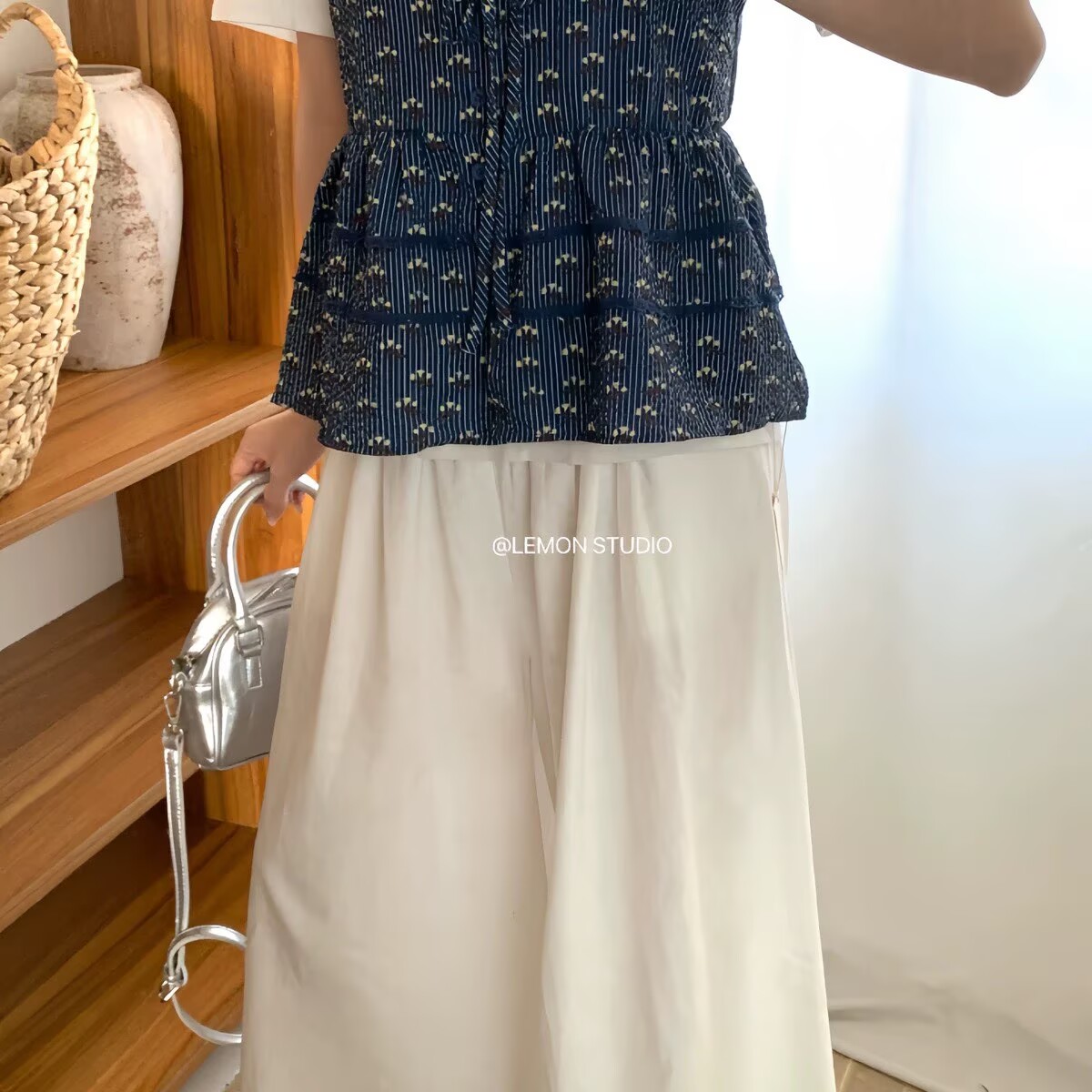 2026夏季韓式美學V領內搭外穿碎花上衣女短款收腰顯瘦小衫吊帶
