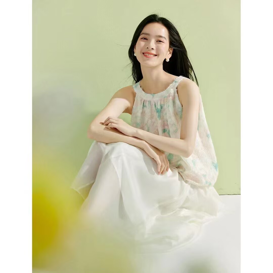 茵曼度假暈染蝴蝶印花掛脖襯衫女2026年夏季新款無袖A字顯瘦襯衣