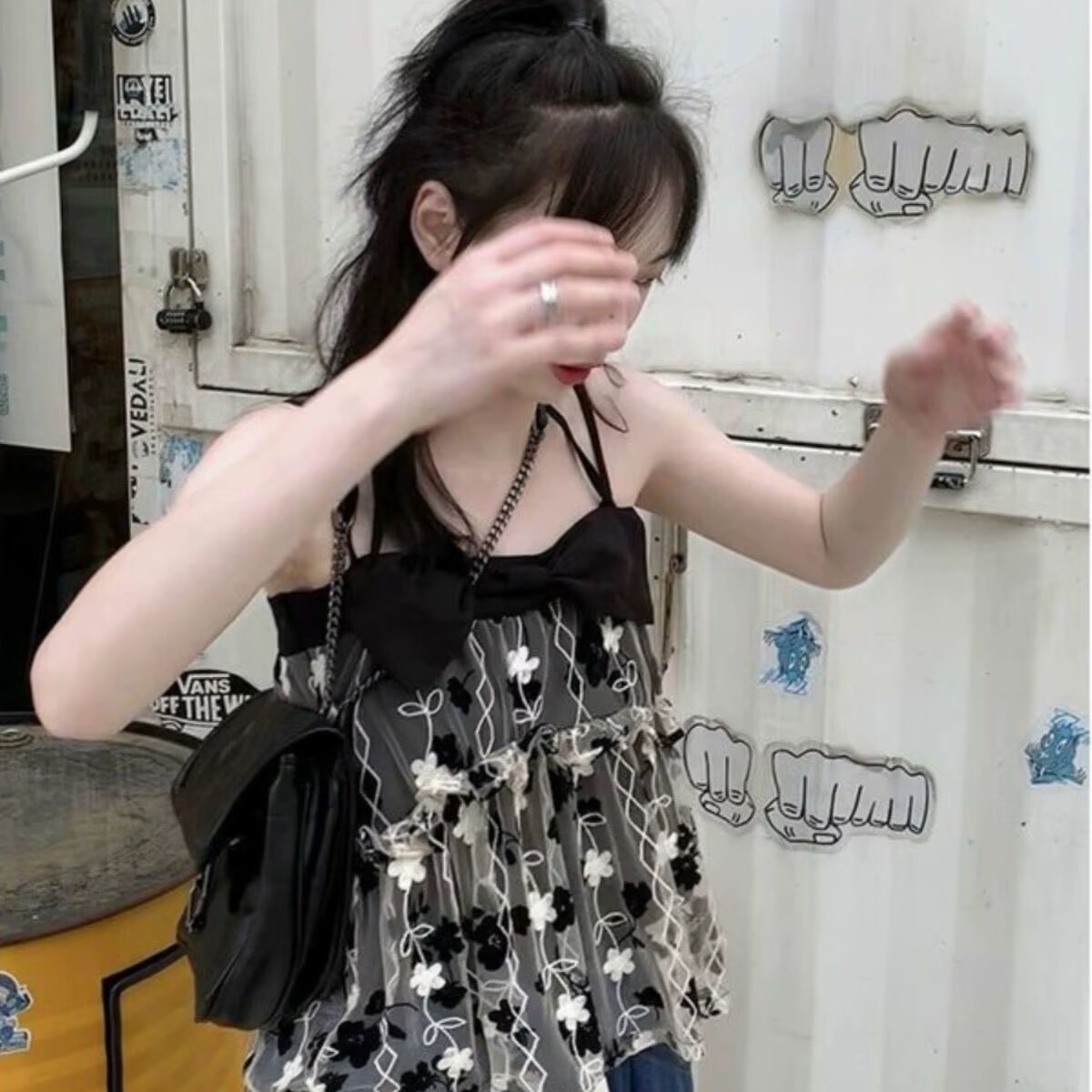 設計感蝴蝶結吊帶小背心女夏季2026新款小眾顯瘦網紗拼接無袖上衣