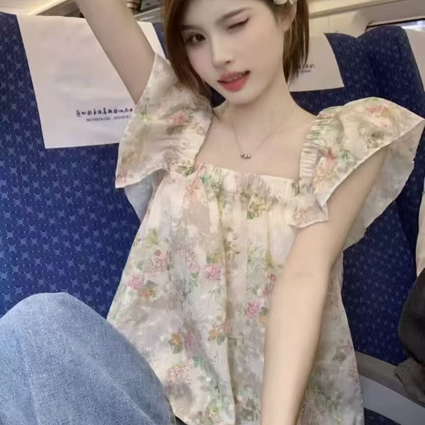 2026法式方領小飛袖背心高級感洋氣娃娃衫重工刺繡花朵襯衫女裝