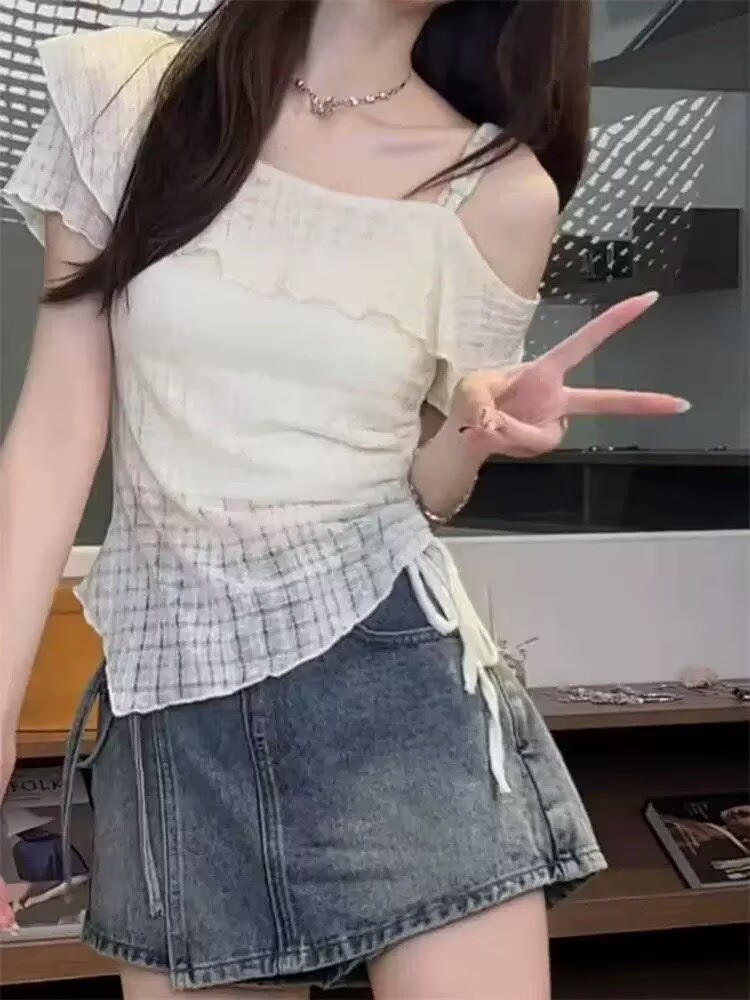 不規則荷葉邊斜肩短袖T恤女2026夏季修身顯瘦收腰露肩掐腰短上衣