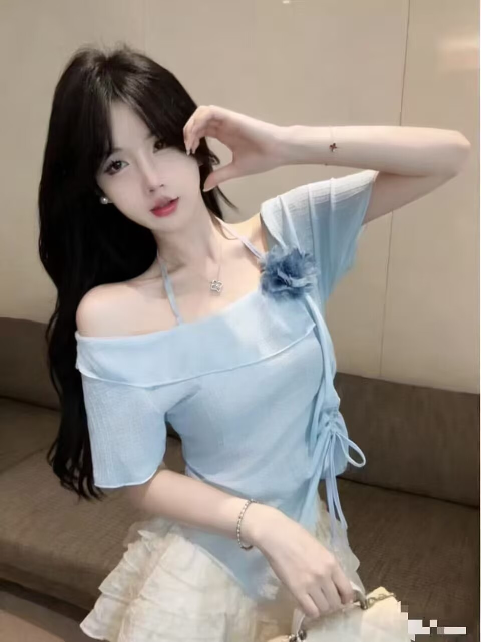 2026法式方領蝴蝶結立體花朵系帶T恤女夏小眾不規則露鎖骨上衣