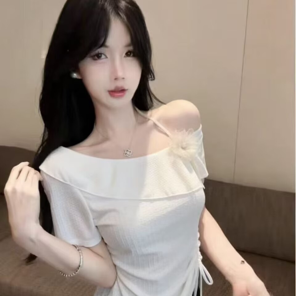 2026法式方領蝴蝶結立體花朵系帶T恤女夏小眾不規則露鎖骨上衣