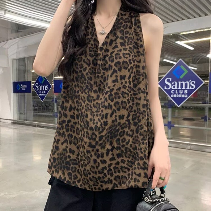 復古豹紋露背掛脖背心女2026夏季新款時尚辣妹風氣質V領吊帶上衣