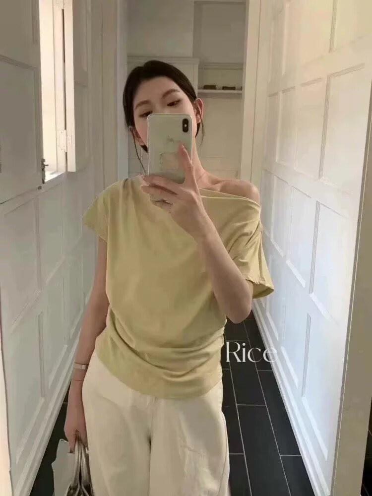 2026短袖女夏季新款設計感小眾褶皺收腰蝙蝠袖一字肩露肩斜肩上衣