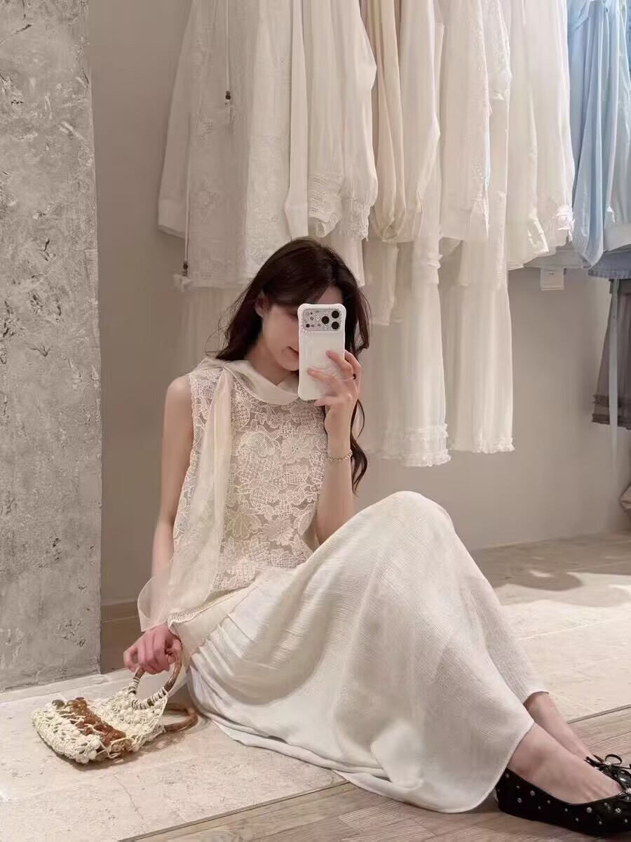 2026法式蕾絲提花刺繡假兩件背心小衫女夏新款甜美上衣