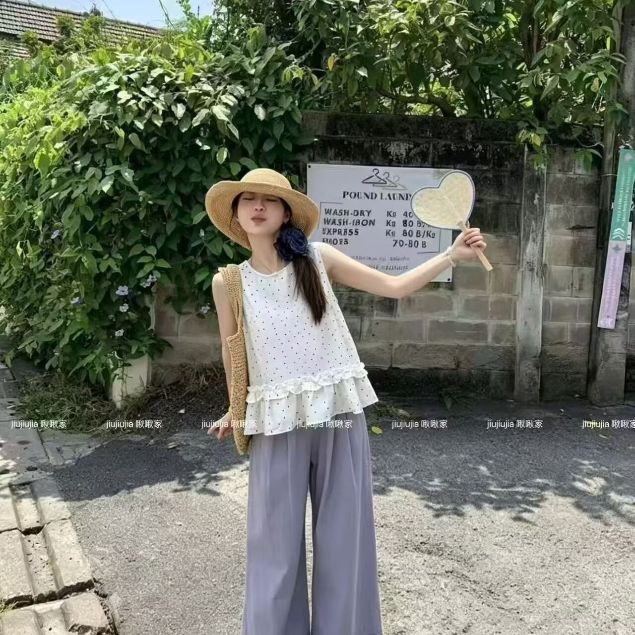 溫柔韓系波點無袖背心女2026夏季新款百搭顯瘦外穿圓領荷葉邊上衣