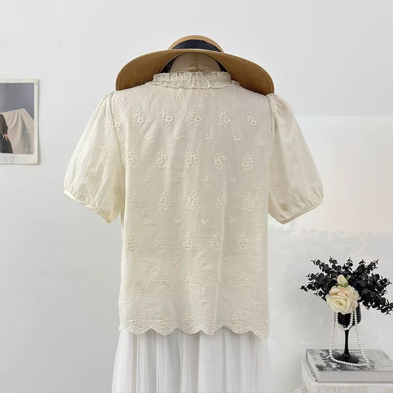 木耳邊刺繡花朵鏤空泡泡袖V領襯衫女夏季2026甜美減齡單排扣上衣