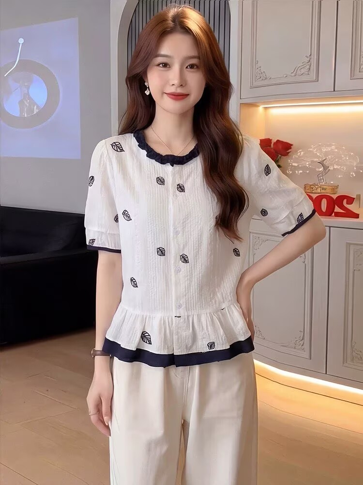 復古撞色刺繡短袖襯衫女2026夏款木耳邊圓領超火減齡奶呼呼小開衫