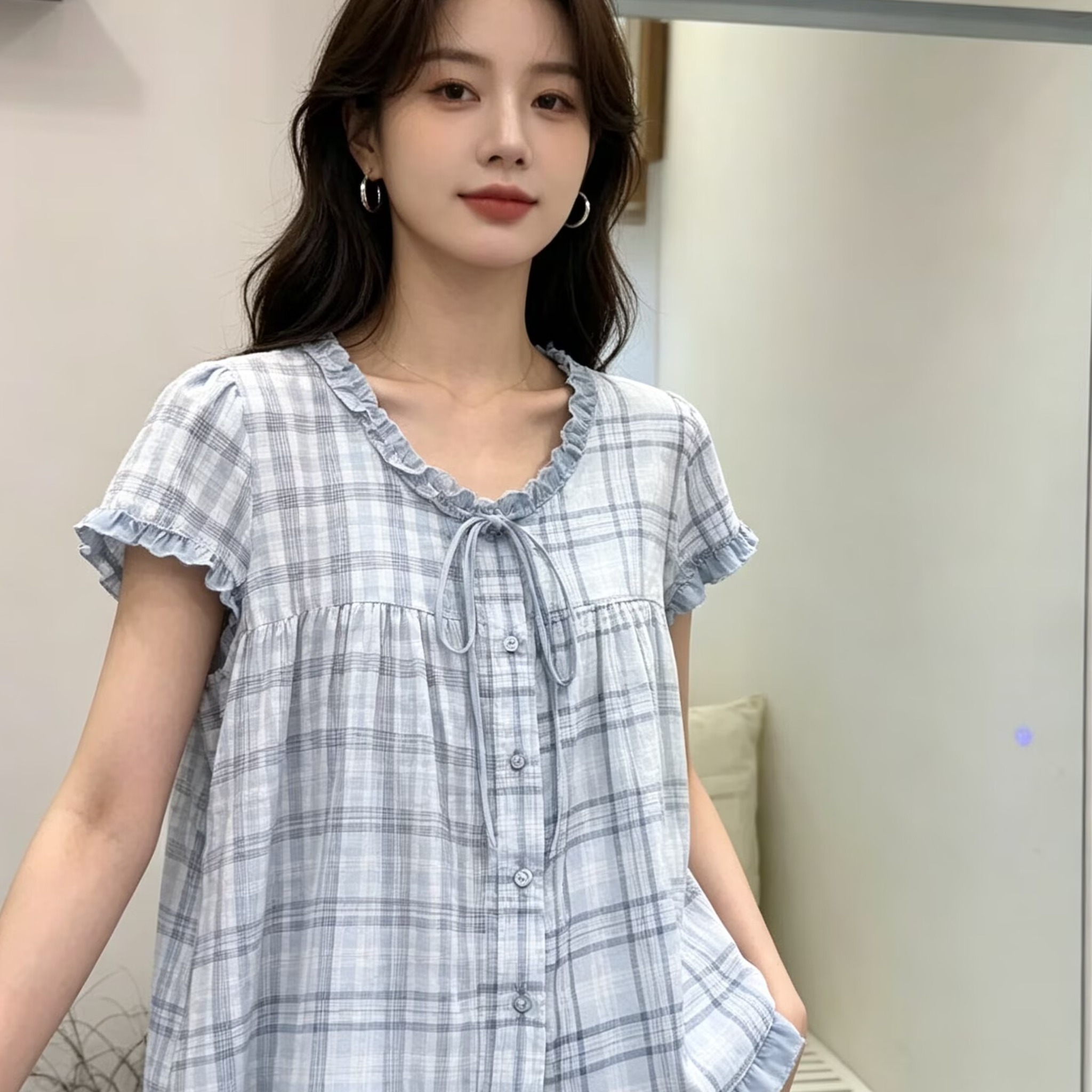 甜美撞色木耳花邊圓領短袖格子襯衫女夏2026學院風單排扣減齡上衣