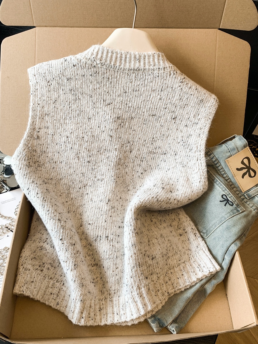 實拍 灰色彩點毛衣女針織開衫馬甲miu系時髦穿搭復古木扣背心