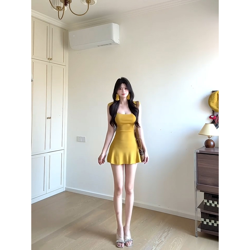 已到貨 純欲風氣質修身顯瘦美式甜辣設計感露腰無袖針織女夏季